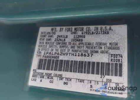 1996 Ford Thunderbird Lx z USA, uszkodzony, nr VIN 1FALP62W9TH118637